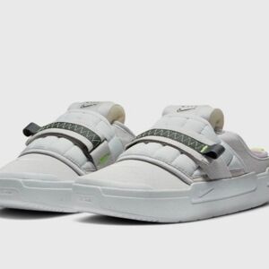 Nike Offline Mule size 7